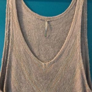Women’s color thread top medium